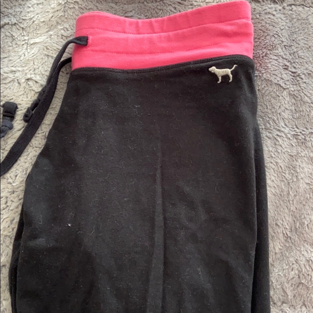 PINK Victoria’s Secret leggings